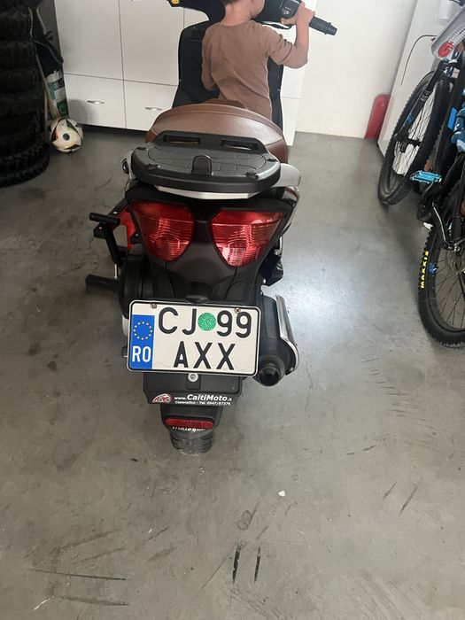 Vand scooter malaguti centri 125 cm