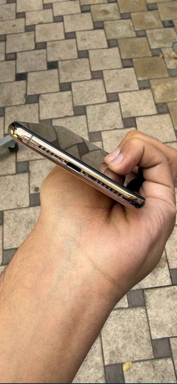 Iphone xs gold 256