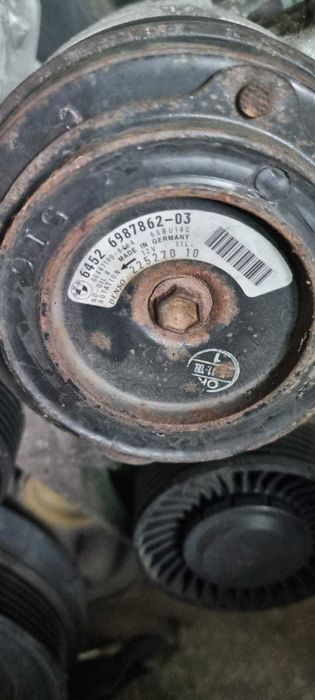 Compresor clima ac cu ambreaj BMW cod 6987862 N47D20C N47D20A