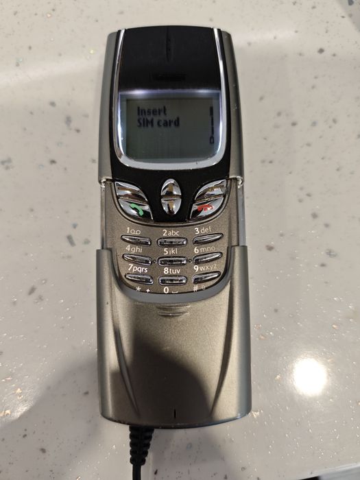 ***Нокия 8850***