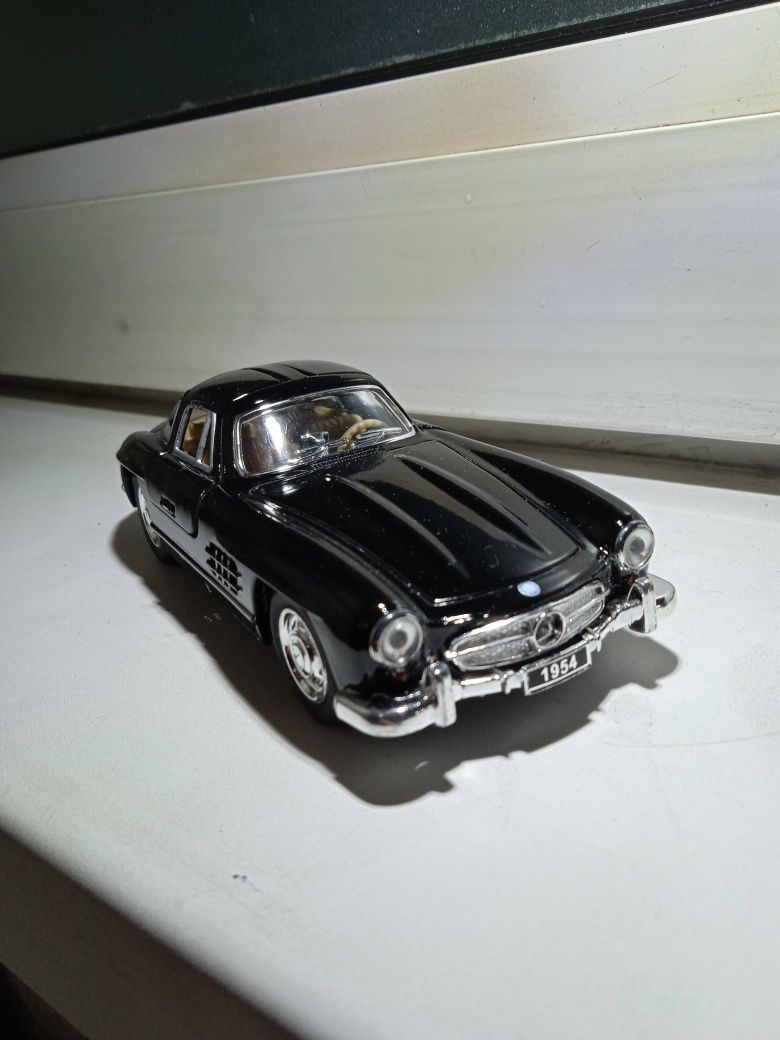 Масштабная модель Mersedes 300sl