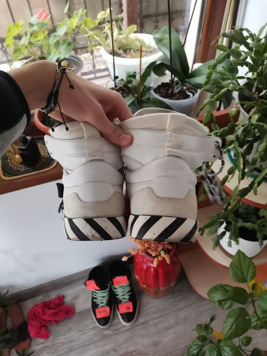 Vand off White vulcanized high 43
