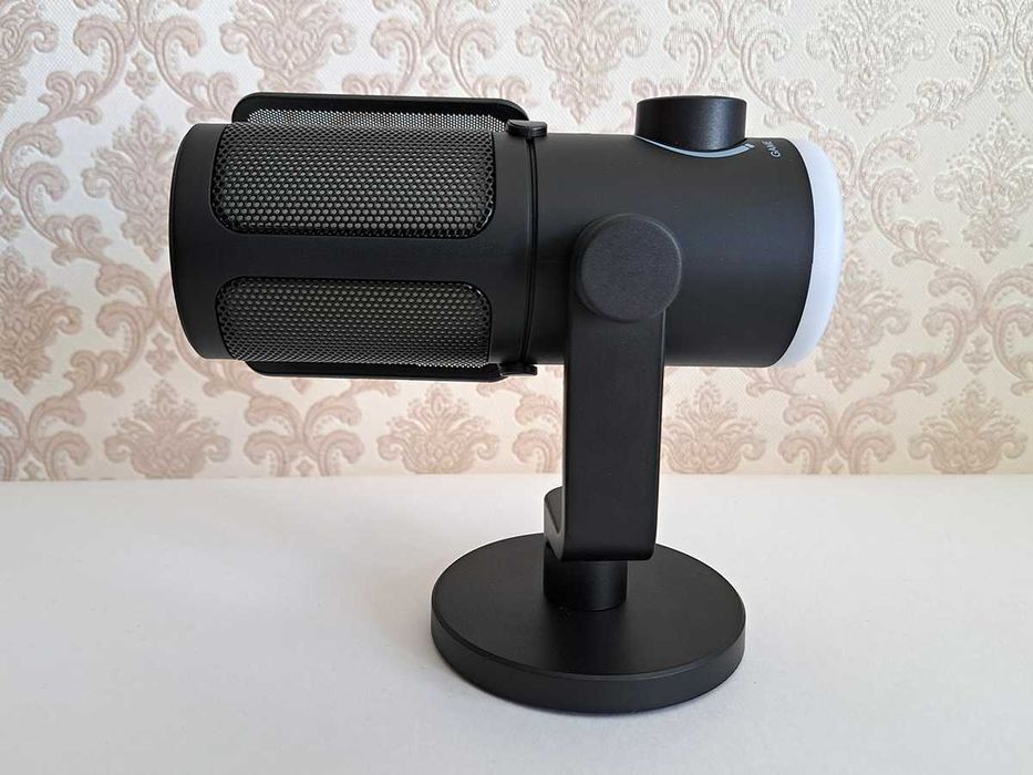 Продам микрофон Fifine AmpliGame AM6
