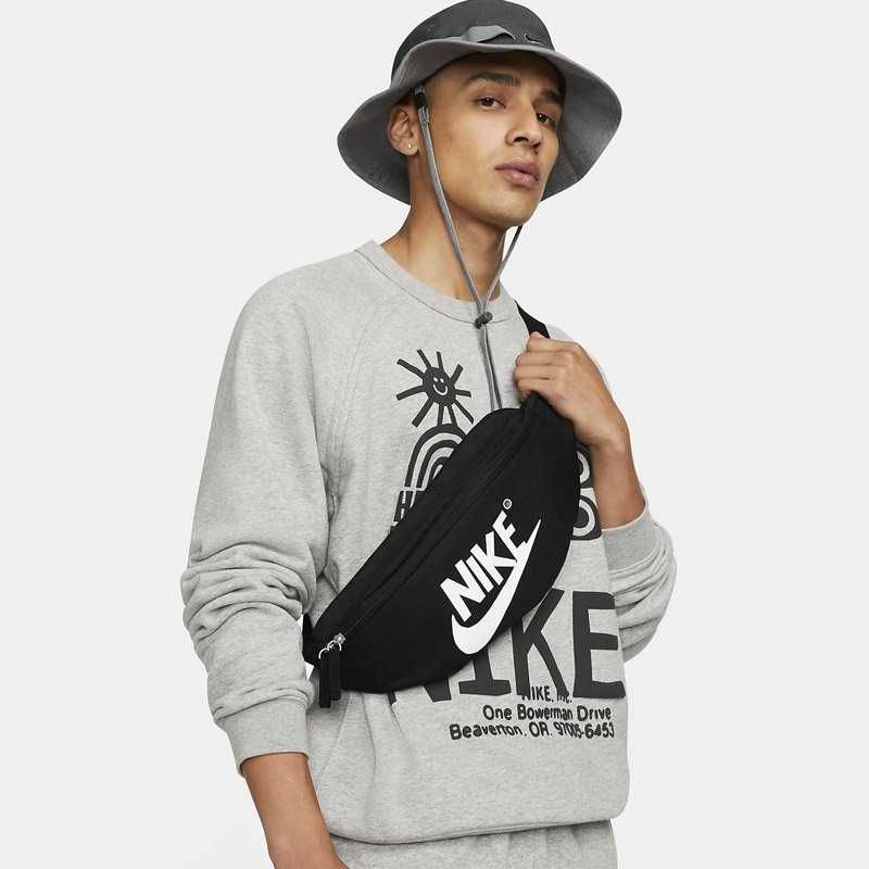 NIKE Чанта за Кръст / Гърди