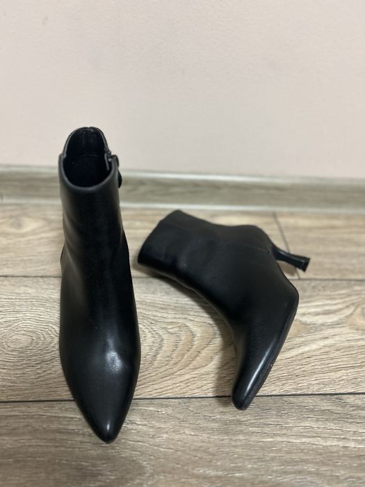 Боти Answear Lab 37 номер