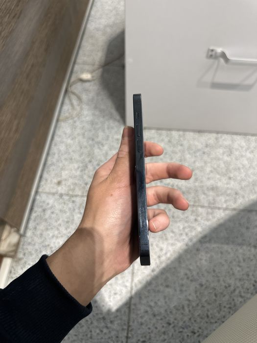 Iphone 12 pro yaxshi holatda