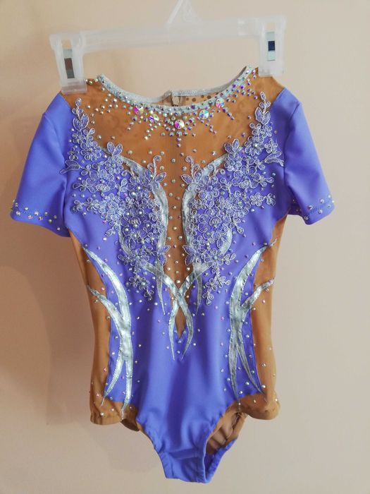 Трико ново за художествена гимнастика, танци за 7-8 години.