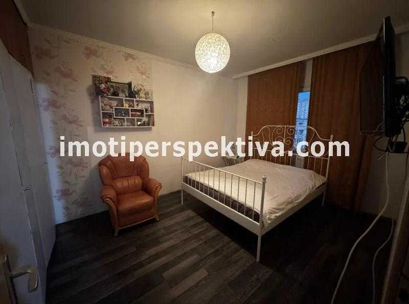 Продава се Тристаен апартамент в Пловдив, Изгрев - 80 кв.м за 957 €/кв.м - Снимка #2