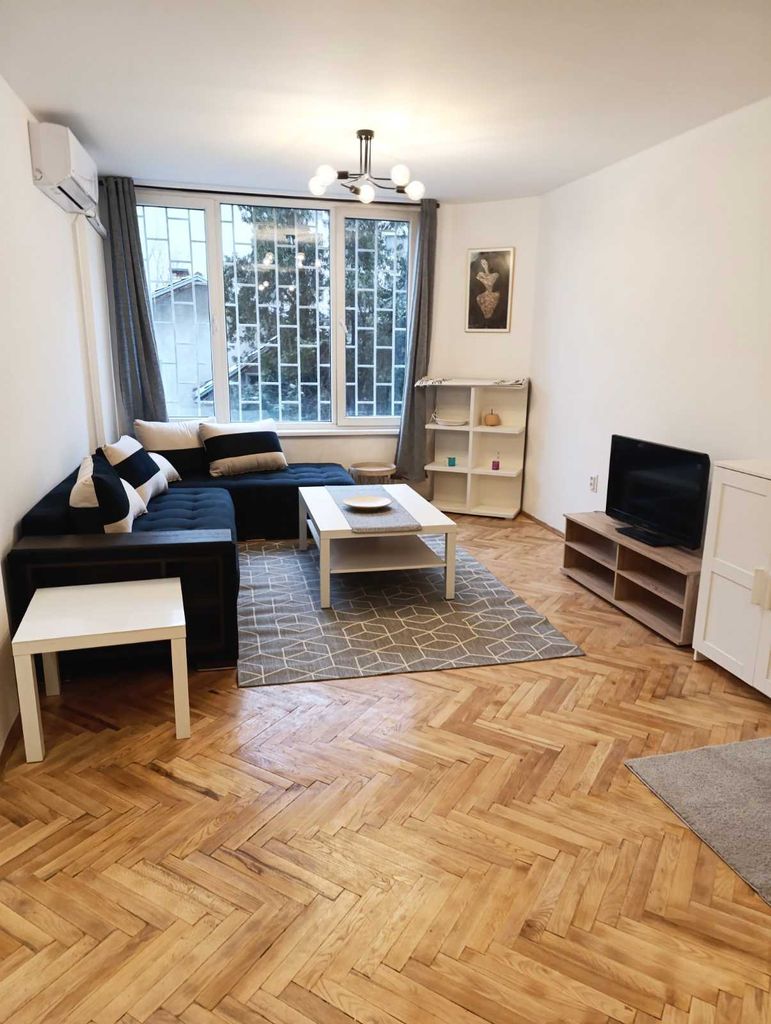 Продава се Тристаен апартамент в София, Бъкстон - 80 кв.м за 9 €/кв.м - Снимка #1