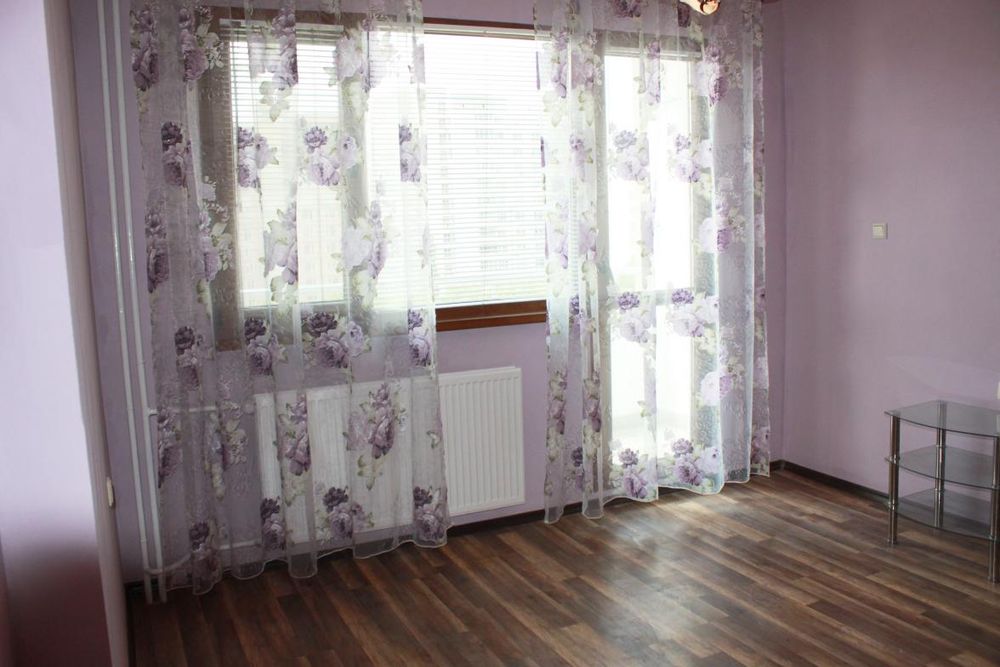 Тристаен апартамент в ж.к. Света Троица