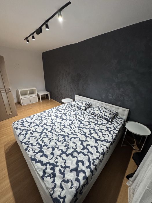 Inchiriez in regim hitelier apartament cu 3 camere zona centrala