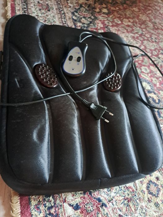 Vând aparat de masaj