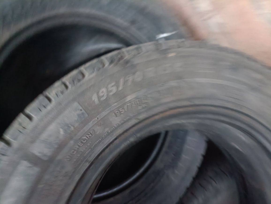 Шины 195/70 r 15 C.