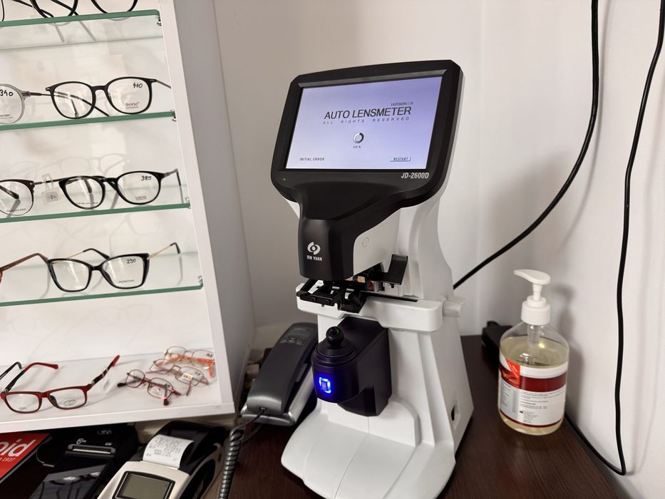 AutoLensmetru JD 2600 D, an 2023,impecabil