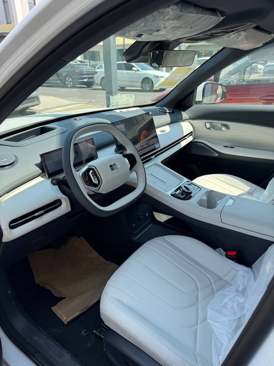 Geely e5 гибрид автомобиль рассрочка/продажа простая