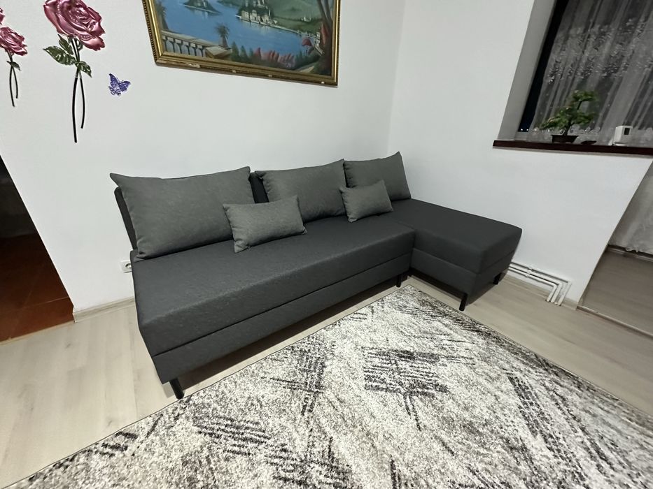 Canapea extensibilă gri – nouă, în stare excelentă – 1300 RON