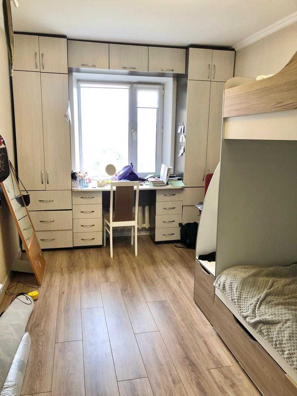 Продам улучшенную 3х комнатную квартиру на Юго-Востоке, пр. Шахтеров.