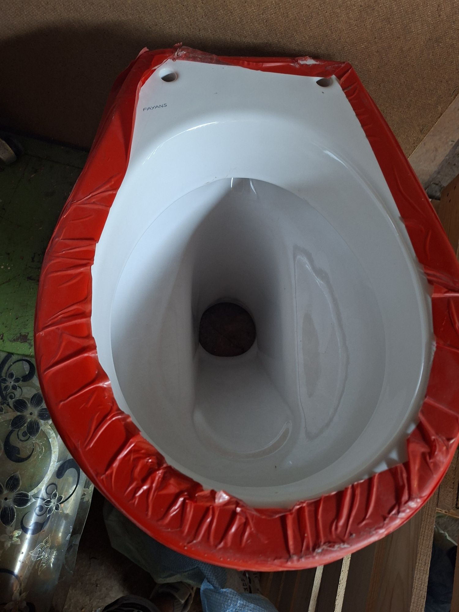WC  nou de vanzare