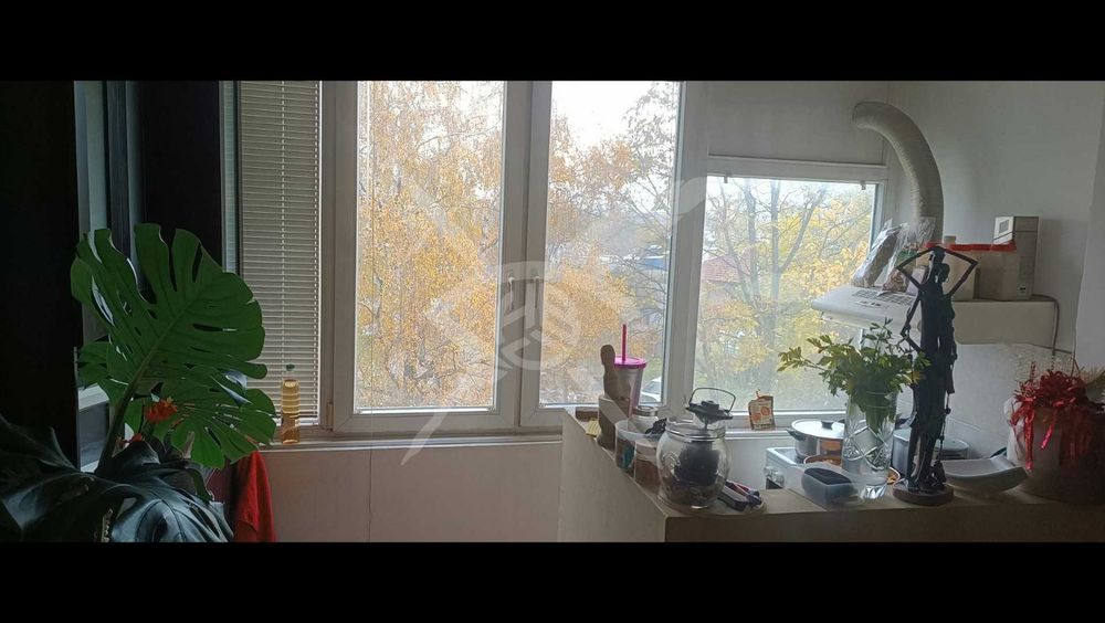 Продава се Четиристаен апартамент в София, Слатина - 87 кв.м за 2851 €/кв.м - Снимка #2