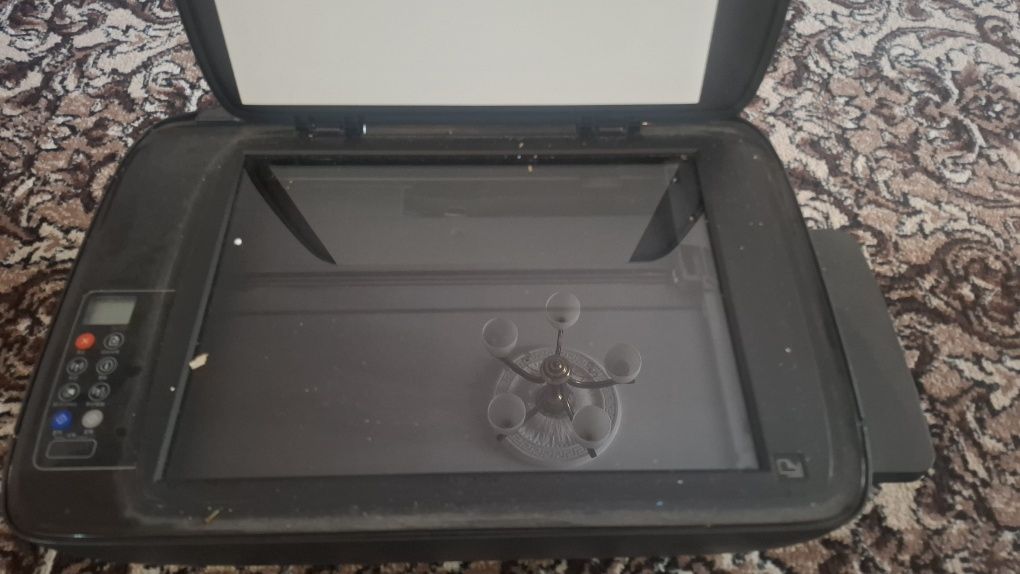 Rangli printer sotiladi