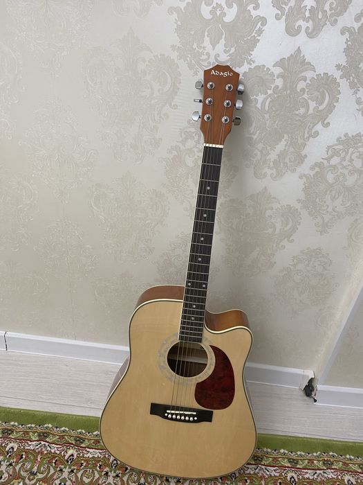 Гитара Срочно сатылады (Продается)