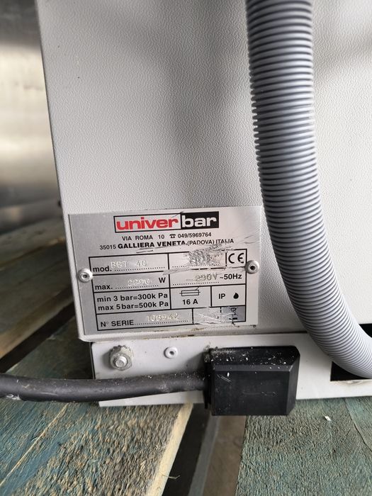 Подбарова чашомиялна -- Италия