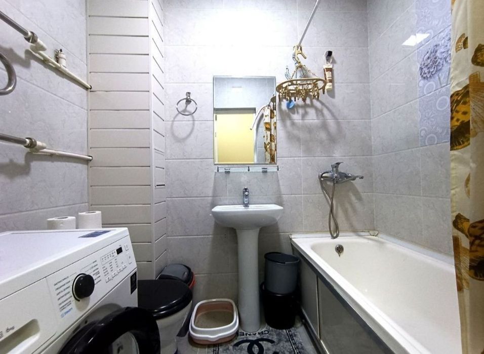 Yakkasaroy 1 xonali uy sotiladi balkon, 39kv