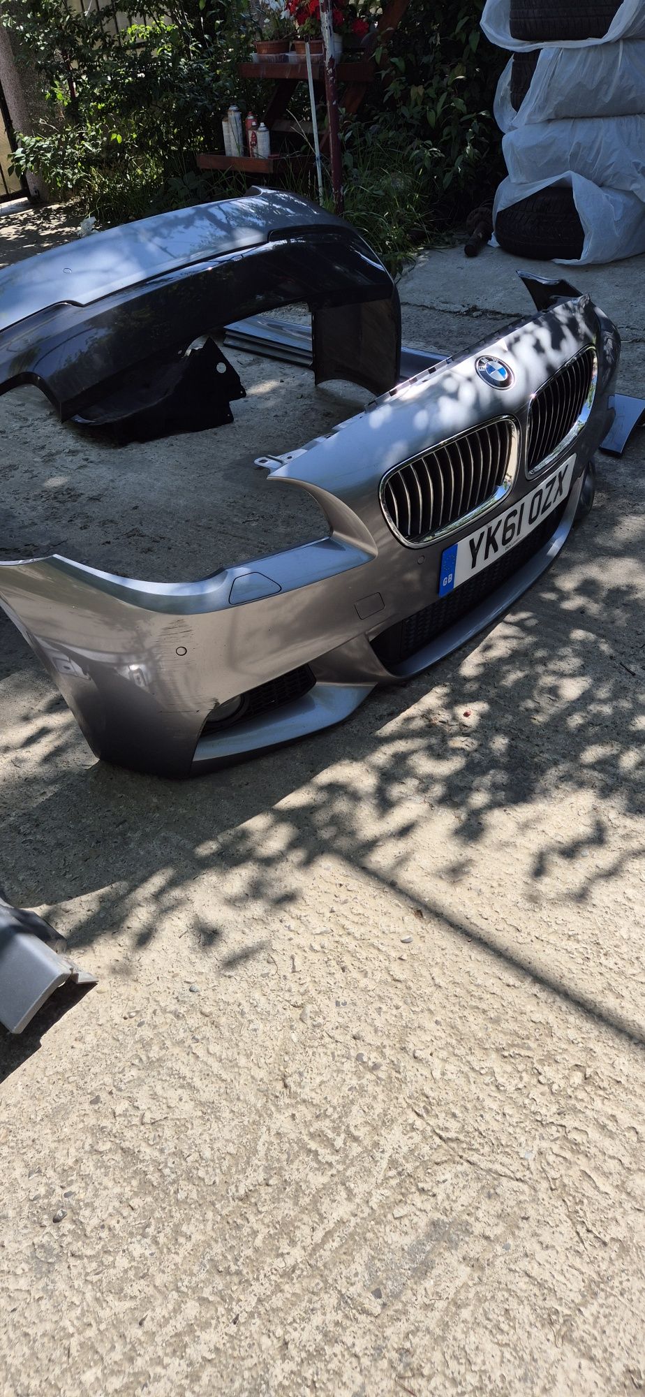 Bara fata M bmw f10 f11 bara spate. Praguri chit complet M-pachet