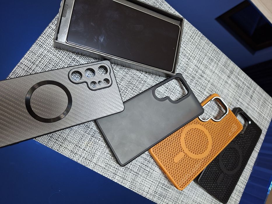 Продавам SAMSUNG s 25 ULTRA