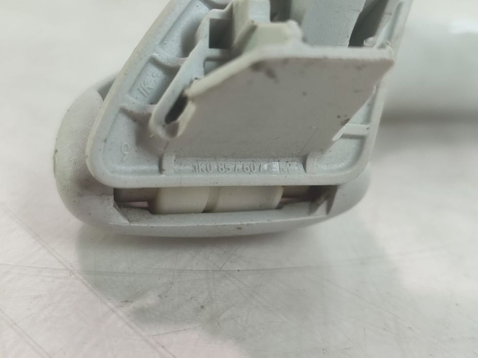 Maner plafon 1k0857607 Volkswagen VW Passat B6 [2005 - 2010] 2.0 tdi