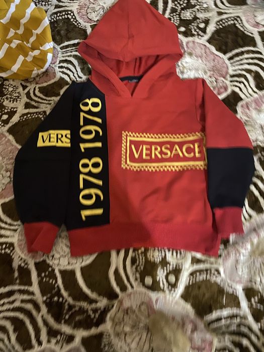 Продам детскиещи в отличном состоянии есть на малтчика и девочку