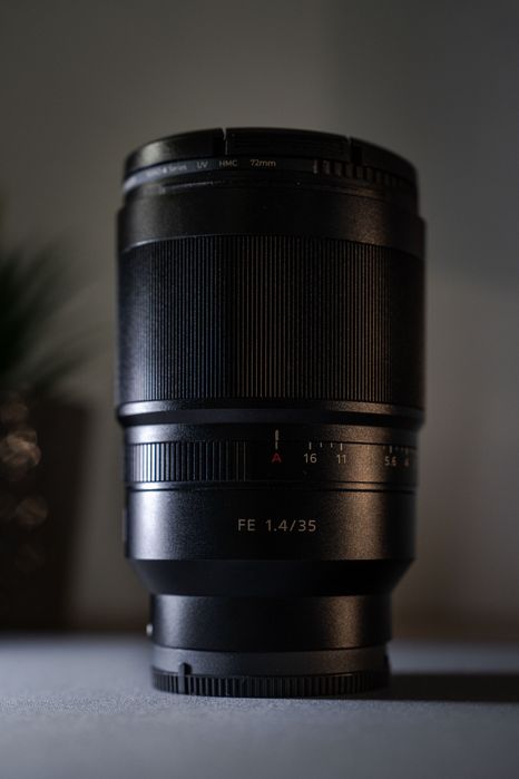 Obiectiv Sony 35mm f/1.4
