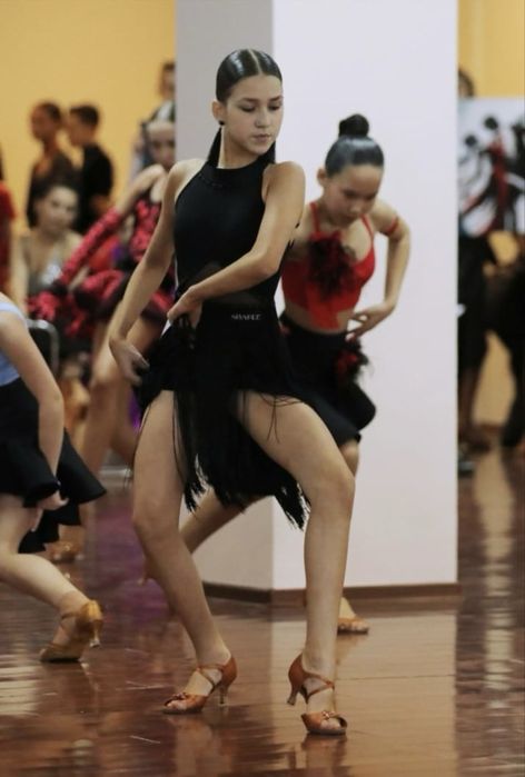 Продам платье La Ю1