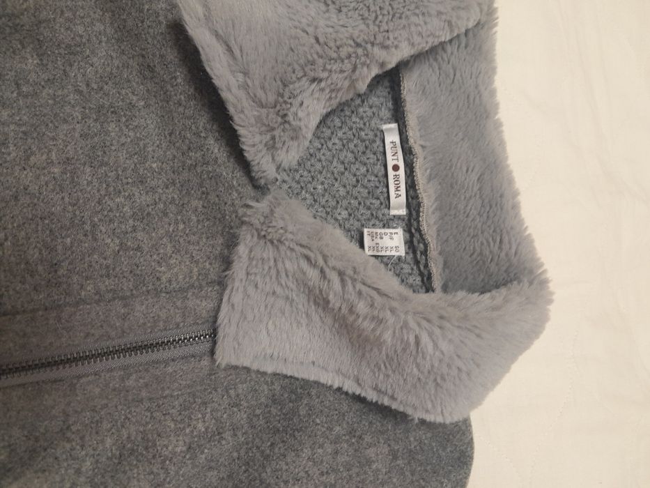 Продавам жилетка