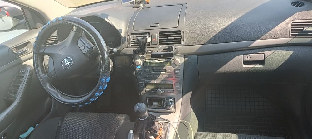 Toyota Avensis T125