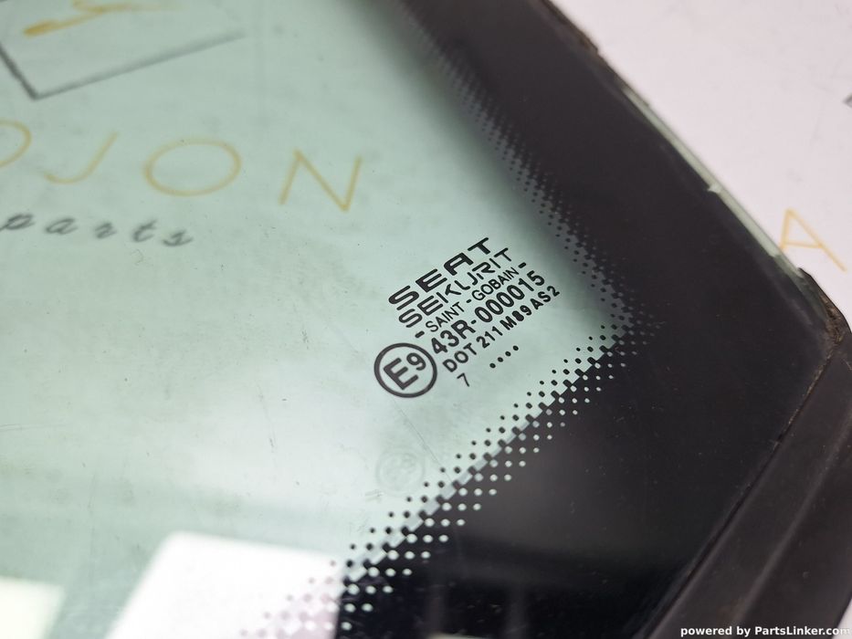 Geam fix lateral dreapta spate SEAT IBIZA IV (6L1) [ 2002 - 2009 ] 1.2