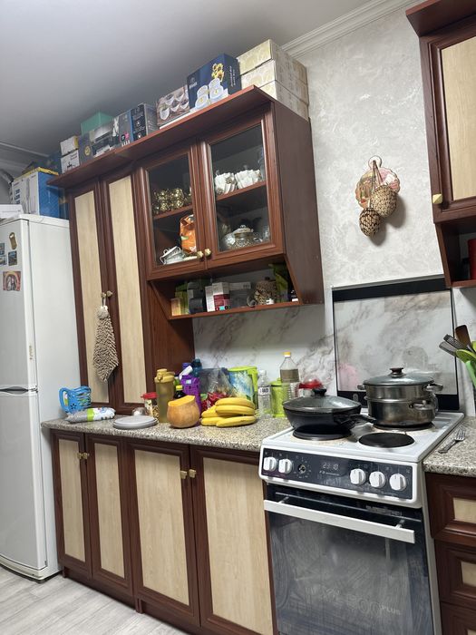 Кухонный гарнитур, Мебель для кухплита, духовка, варочная поверхность.