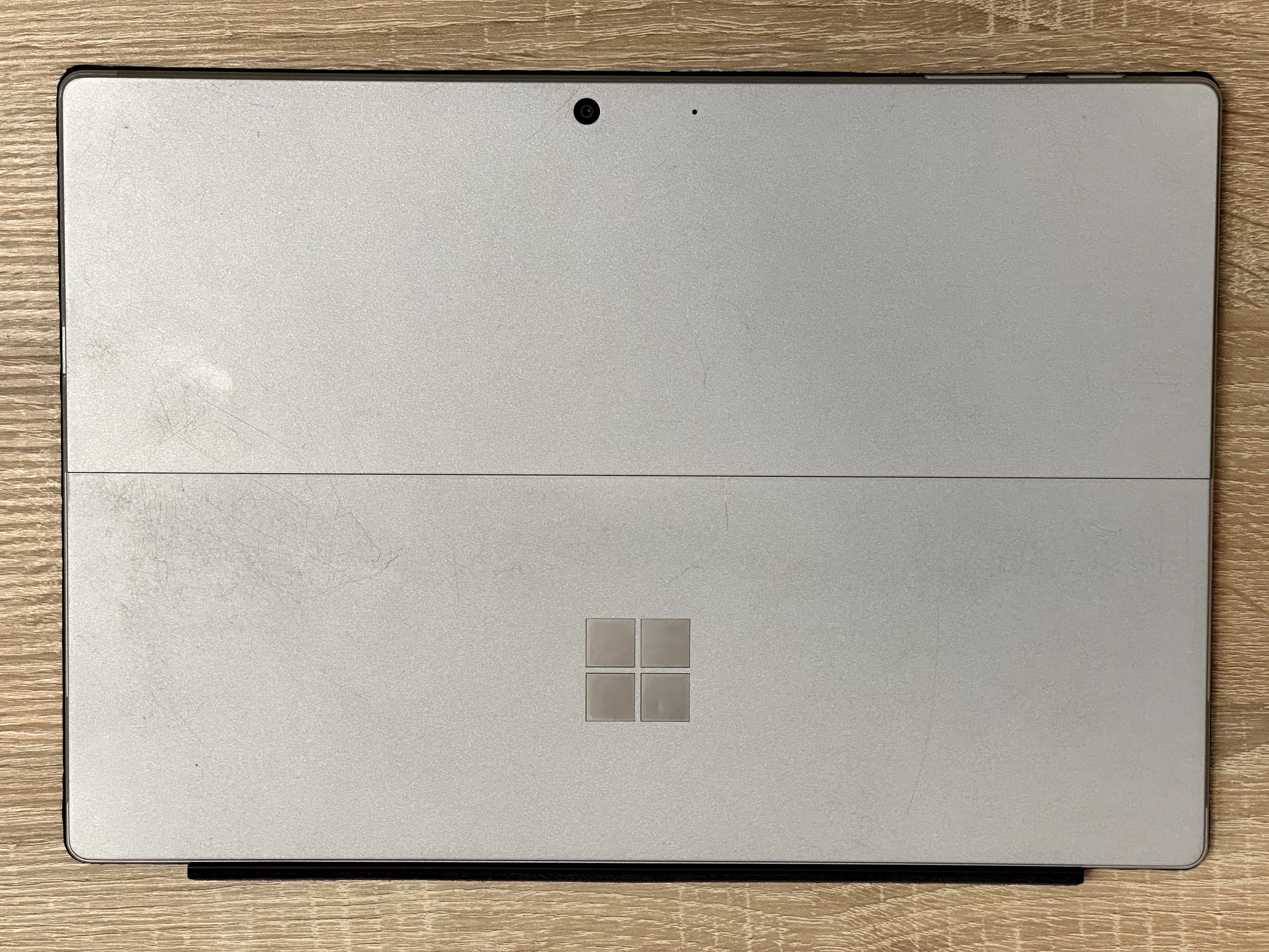 Microsoft Surface Pro 7 12.3″ intel i5-1035g4, 8GB Ram, 256GB, Win11