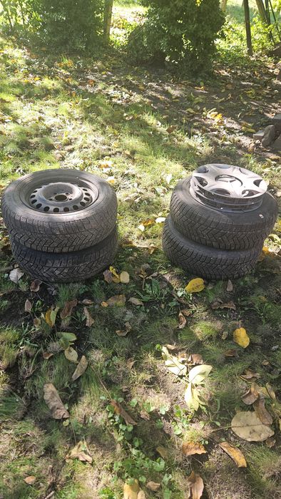 Jante  anvelope iarnă Mercedes 195/65R15 preț 500ron