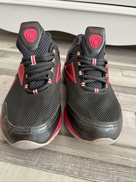 Reebok маратонки