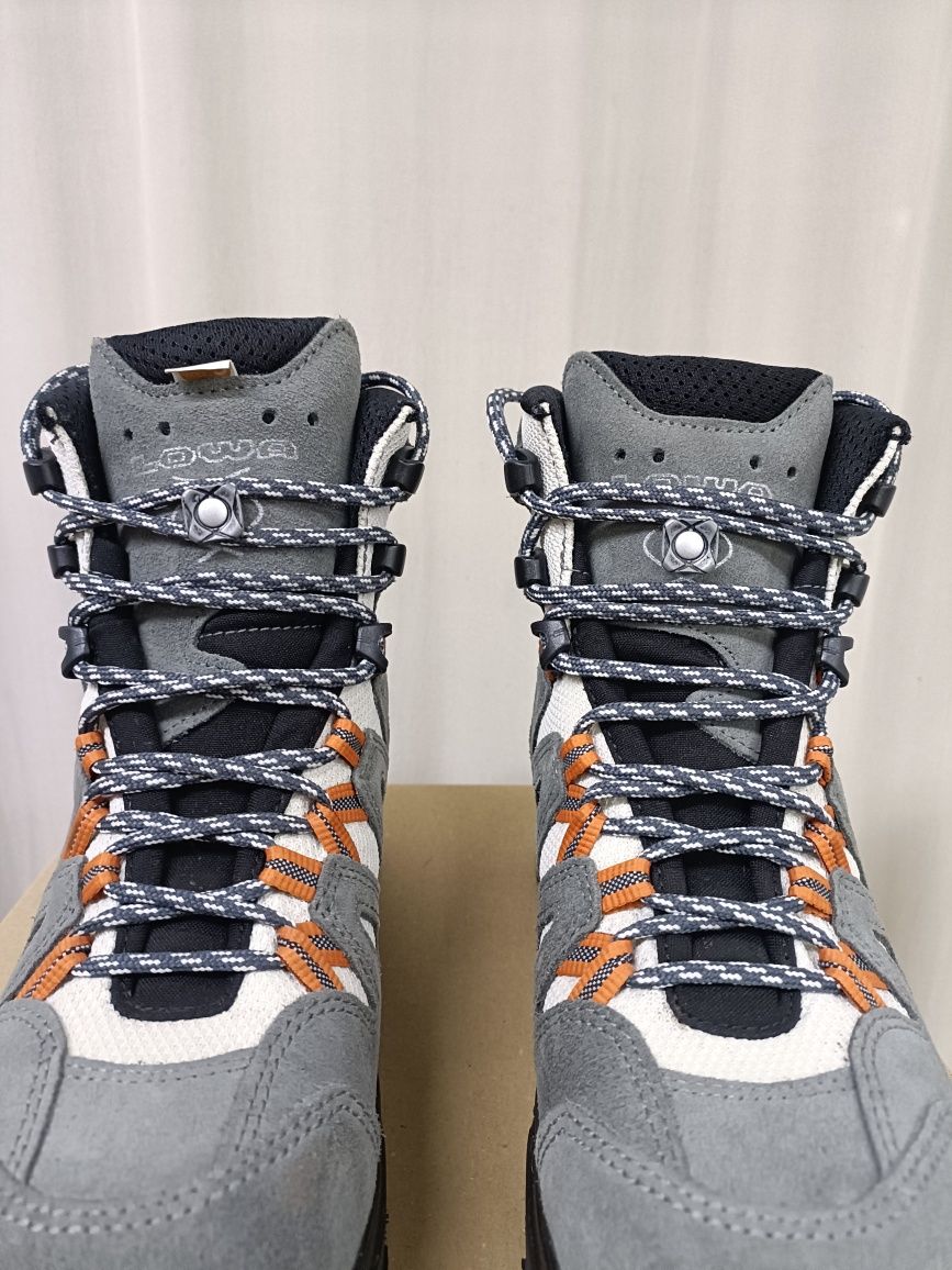 Lowa Khumbu II Goretex номер 39 1/3 код 16A