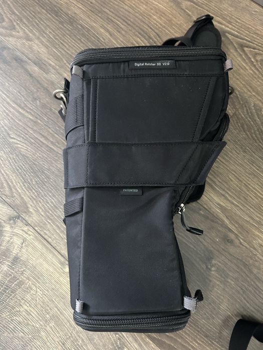 Think Tank Digital Holster 30 v2 pentru Canon sau Nikon