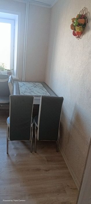 Кухонный стол, раздвижной.