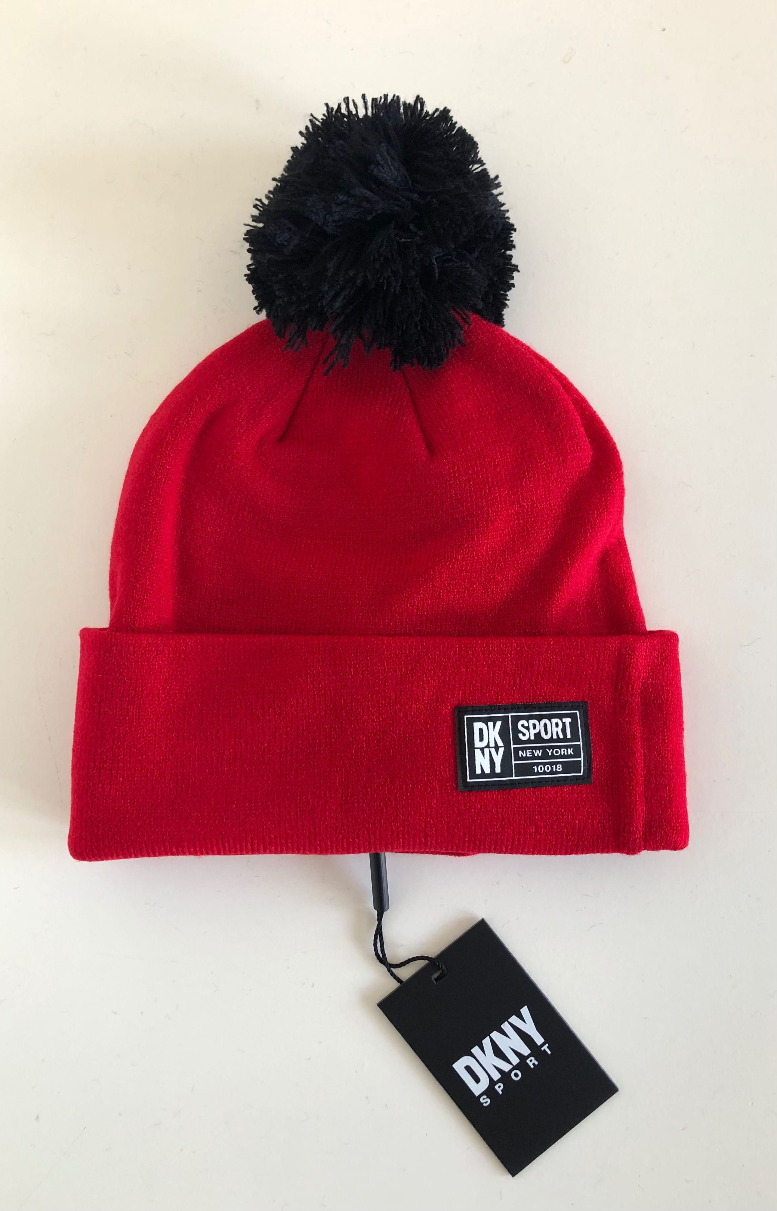 DKNY - зимна шапка