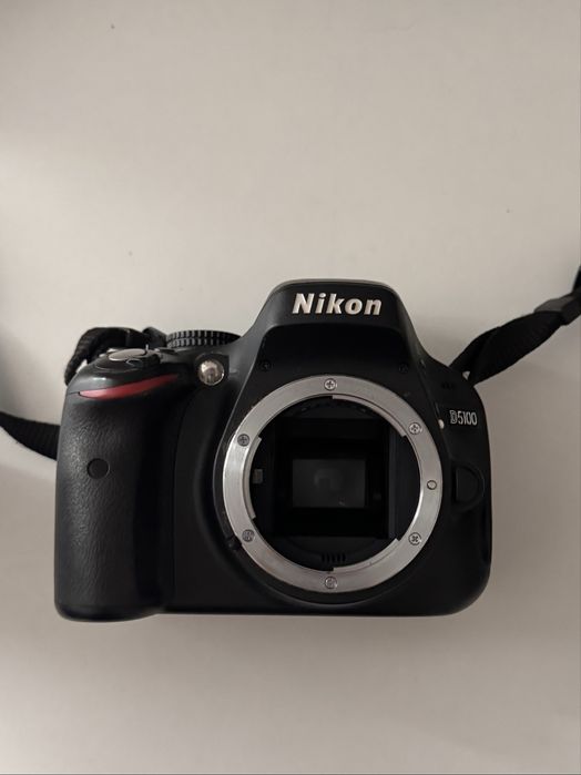 Nikon DSLR D5100 2 obiective