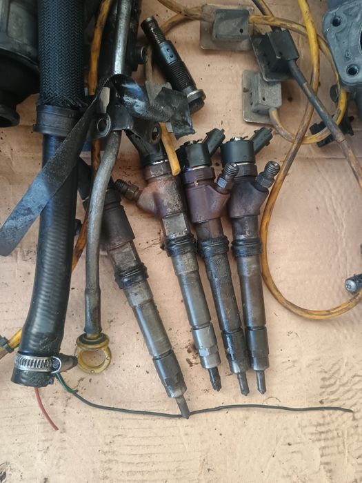 Injectoare iveco 30 180 cp euro 4
