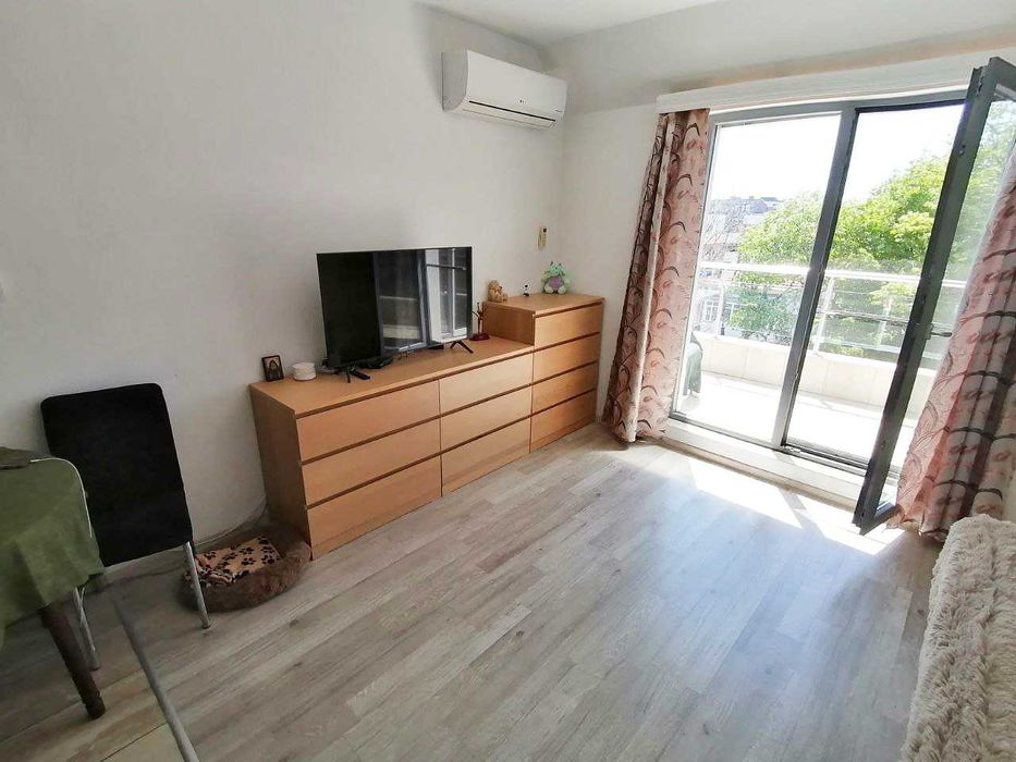 Продава се Двустаен апартамент в Бургас, Сарафово - 64 кв.м за 1610 €/кв.м - Снимка #3