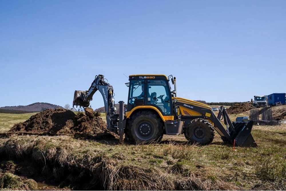 MECALAC TLB890PS - комбиниран багер - товарач - Terex - Fermec