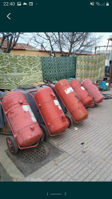 Butelii de compresor de 100 litrii preț.320 lei.