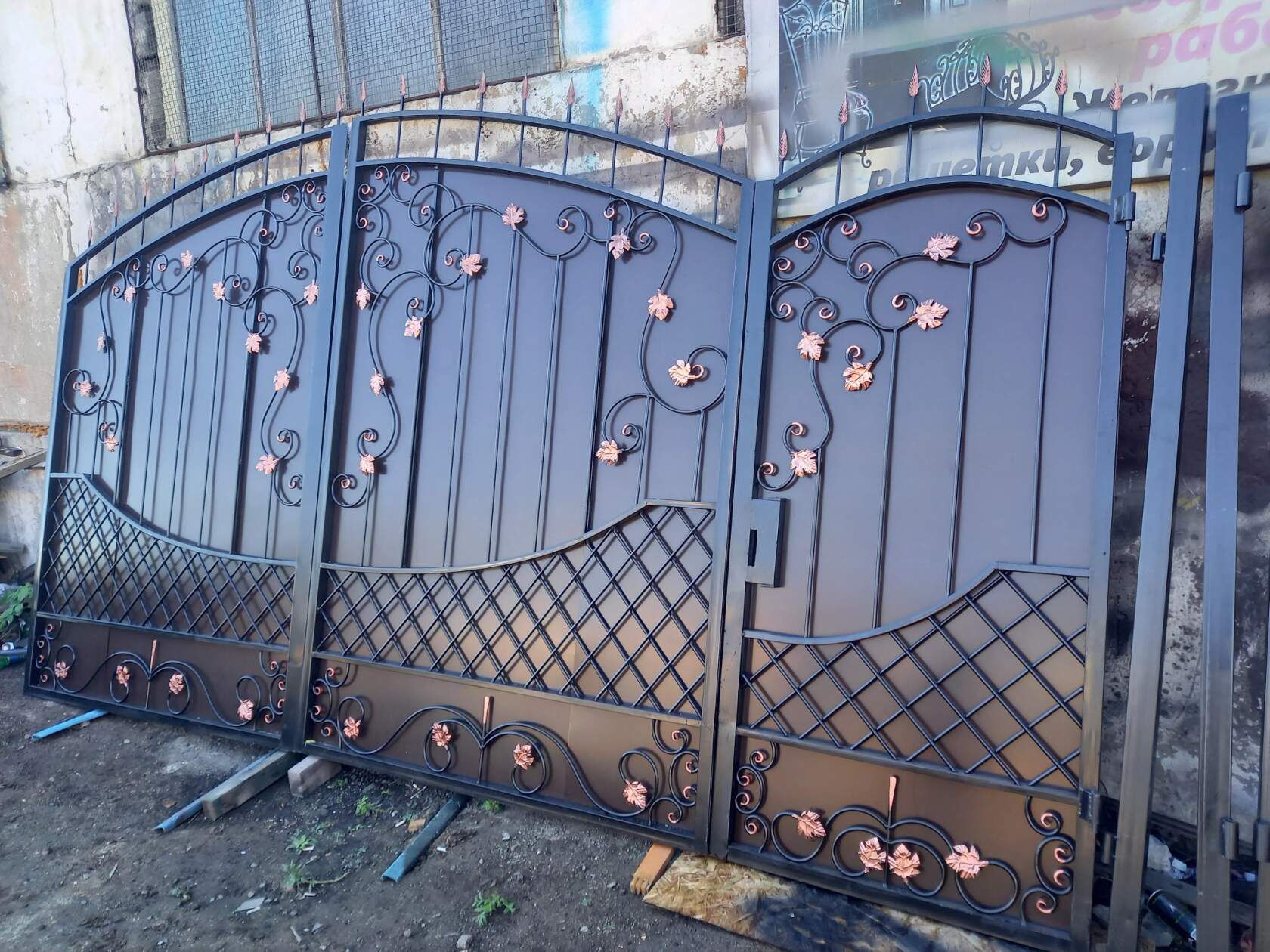 ворота заборы изготовим металлический конструкцию